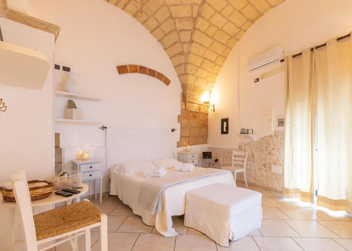 Дом отдыха Leondari V Collection