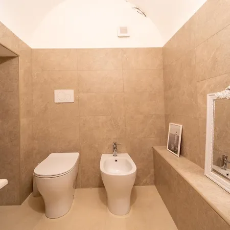 Leondari V Collection أوترانتو